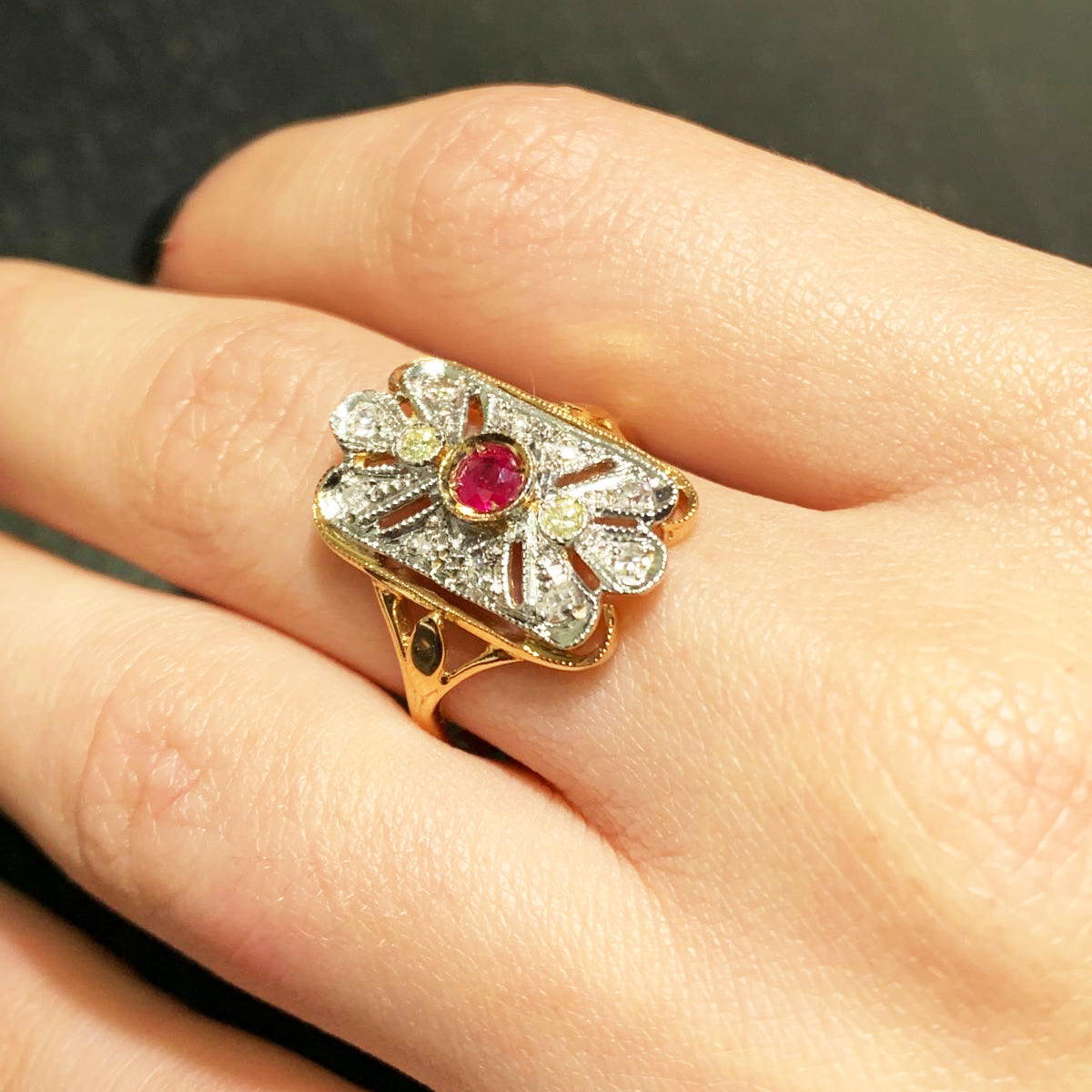 Anello Spoletta in Oro Rosa e Argento con Rubino e Diamanti