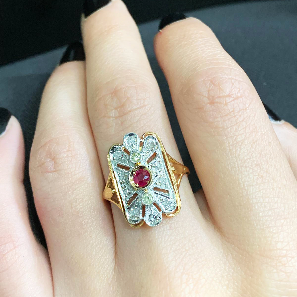 Anello Spoletta in Oro Rosa e Argento con Rubino e Diamanti