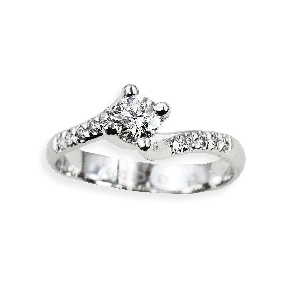 Anello Solitario Valentino in Oro Bianco 18K con Diamanti Tot Ct 0,54