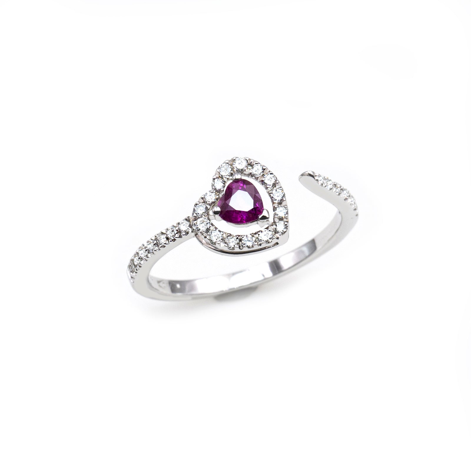 Anello Oro Bianco con Rubino Cuore e Diamanti