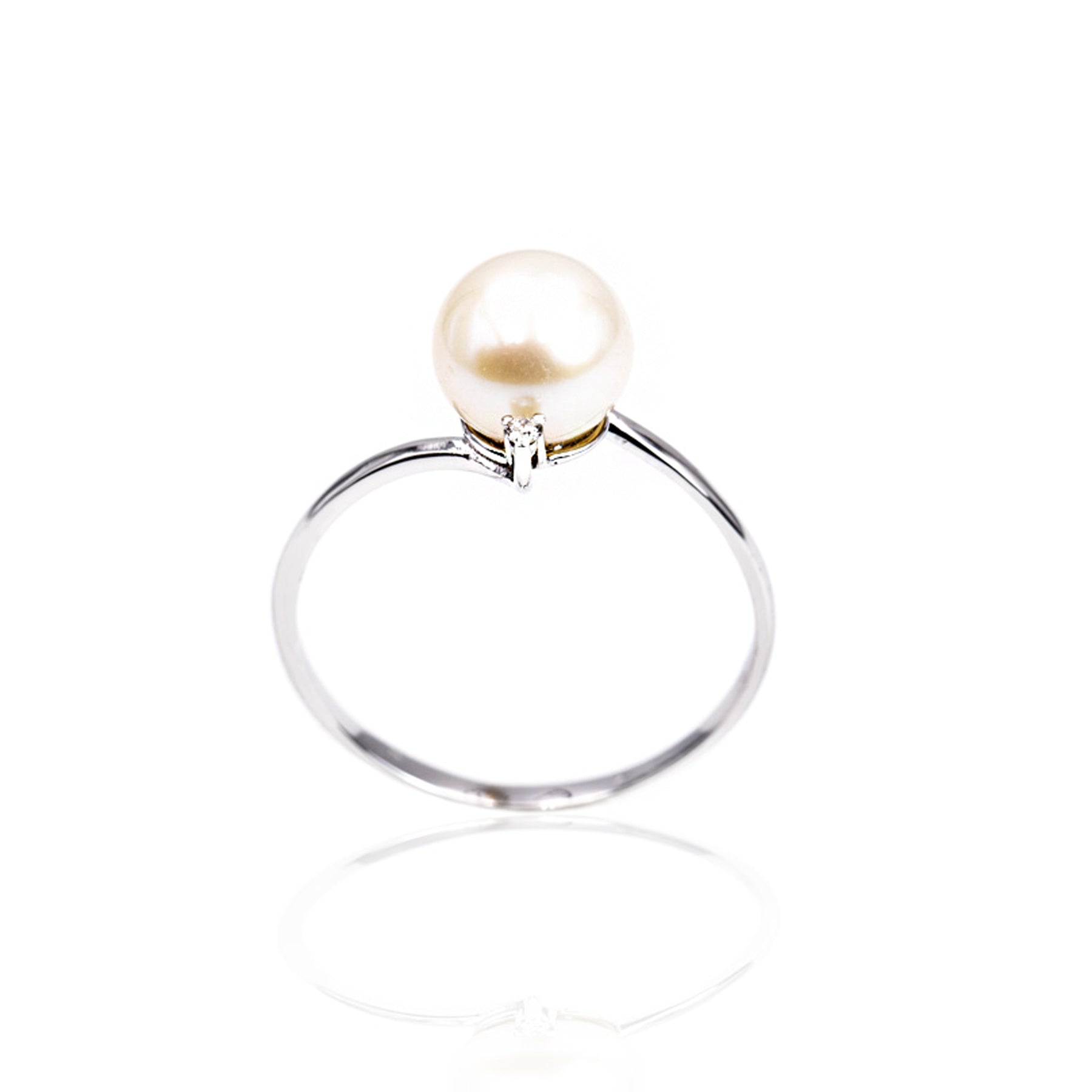Anello Oro 18K con Perla e Diamanti