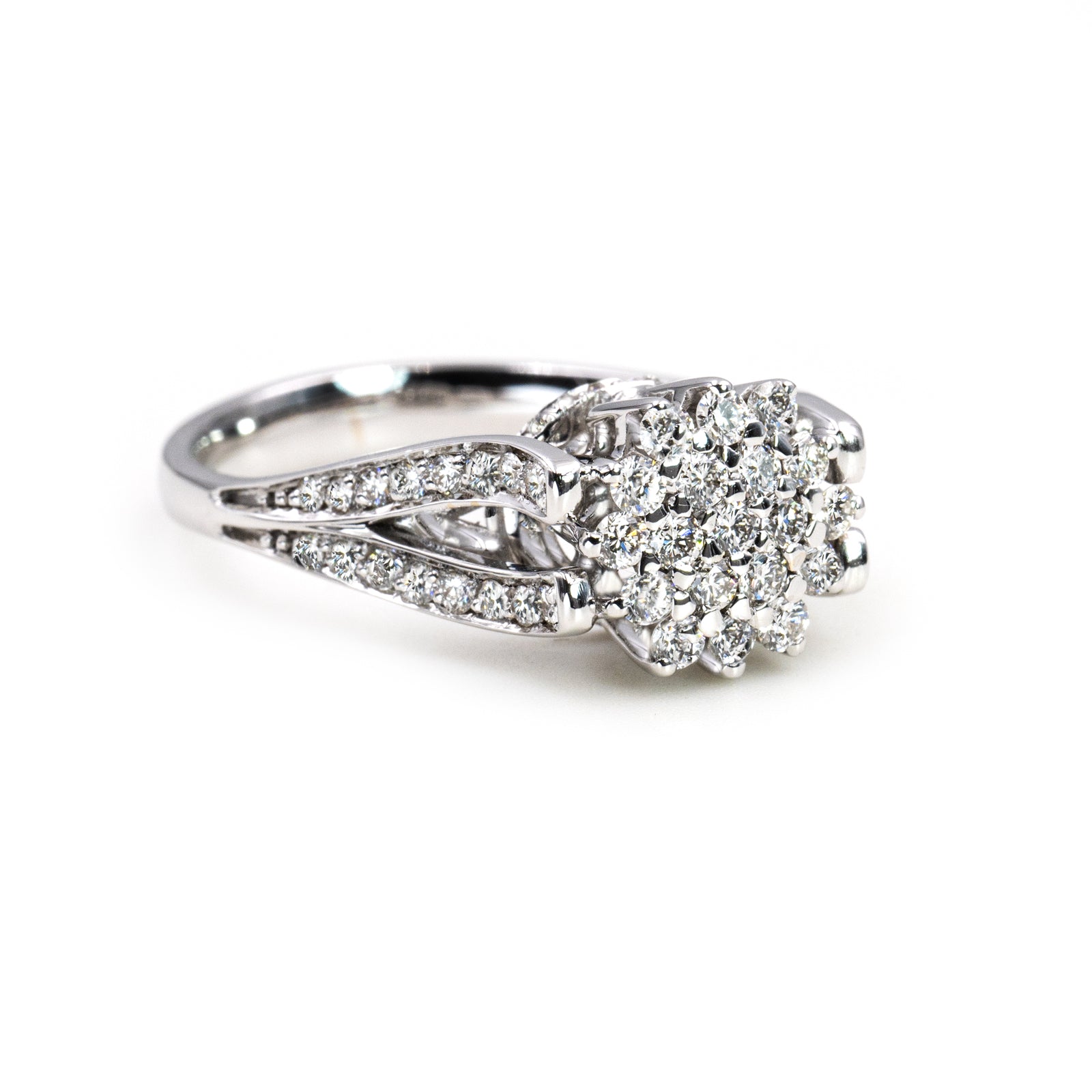 Anello Oro Bianco 18K Pave' Diamanti Ct 1.28