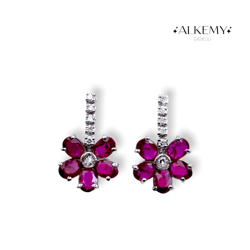 Orecchini Fiore in Oro Bianco 18K con Rubini Naturali e Diamanti