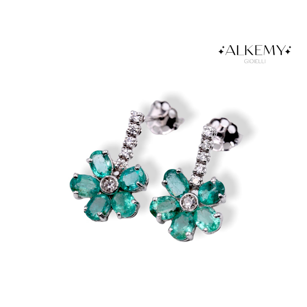 Orecchini Fiore in Oro Bianco 18K con Smeraldi Naturali e Diamanti
