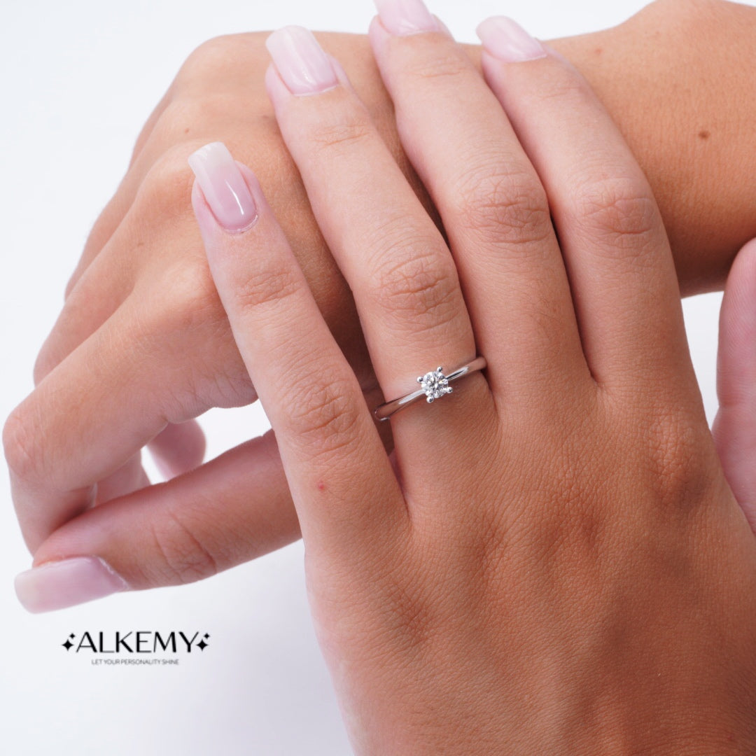 Anello Oro Bianco 18K Solitario Classico 0.25