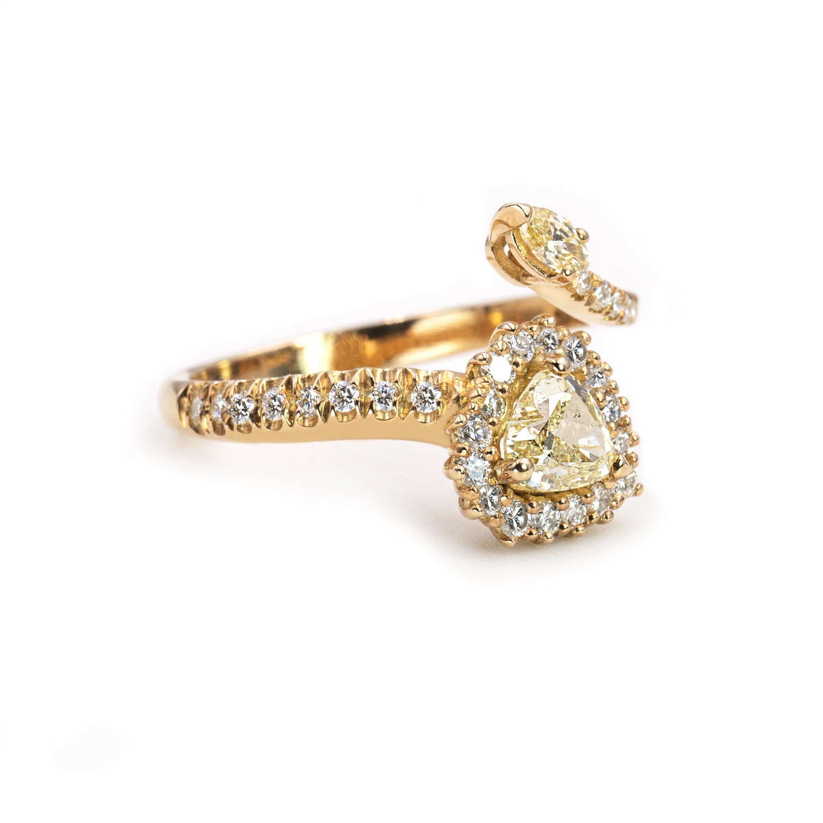 Anello Snake Oro rosa e Diamanti con centrale Diamante Cuore Brown