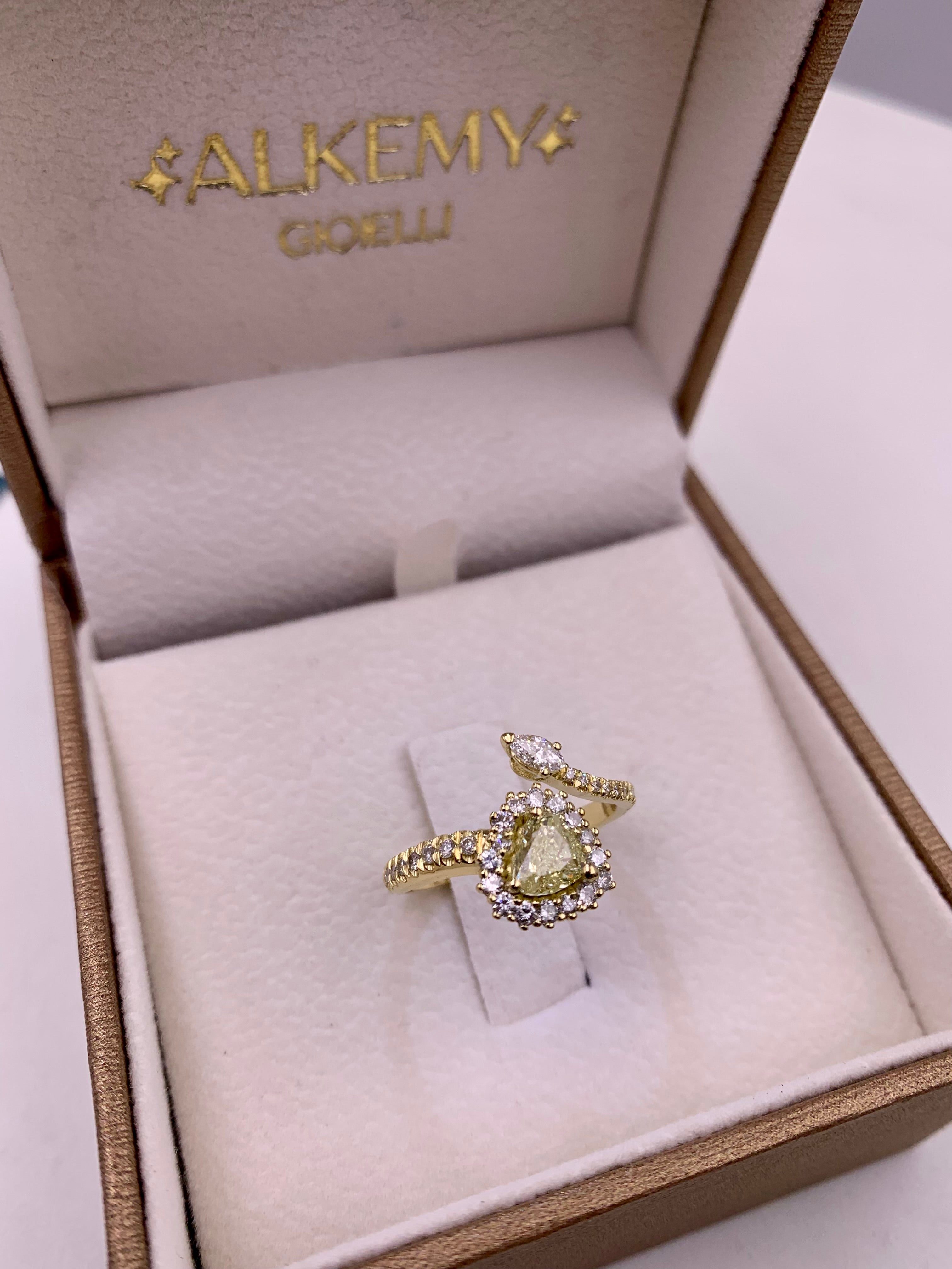 Anello Snake Oro rosa e Diamanti con centrale Diamante Cuore Brown