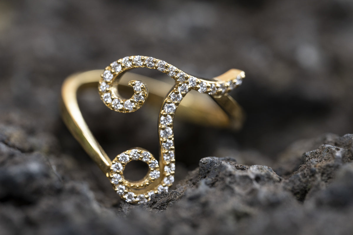 Anello ”INITIALIS" Lettera T Oro e Diamanti