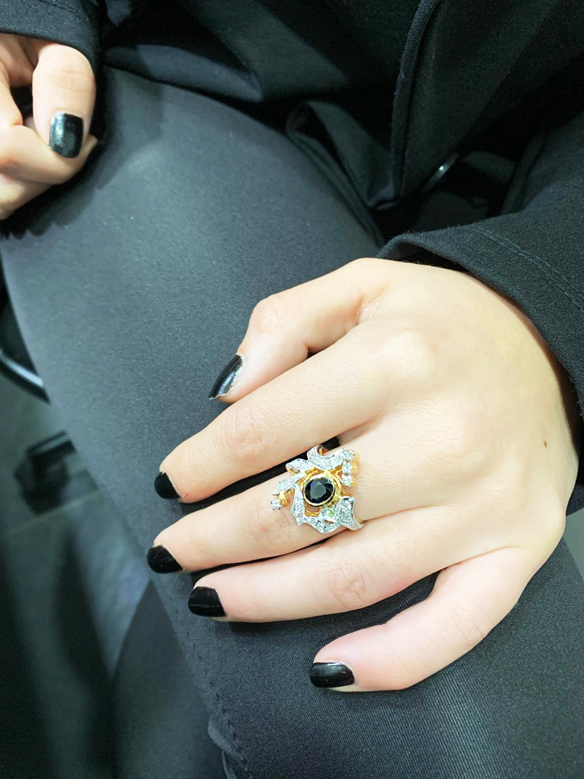 Anello in Oro Rosa e Argento con Zaffiro Naturale e Diamanti