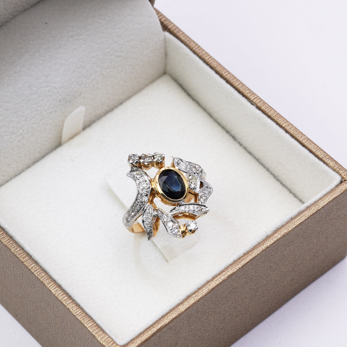 Anello in Oro Rosa e Argento con Zaffiro Naturale e Diamanti